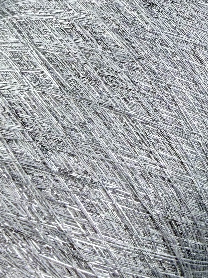 Industria Italiana Filati Art. Frizzante Nm 35 – Fantasiegarn aus Viskose und Lurex col. Siilbergrauer 2043